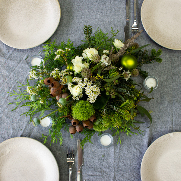 twine-and-stem-xmas-lush-table-centrepiece-featured